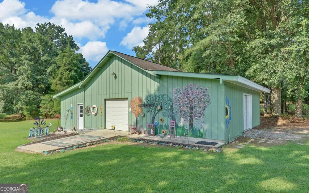 148 Brown CIR Hartwell, GA 30643