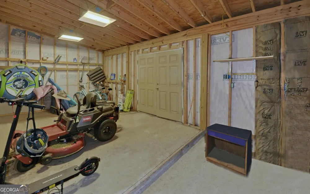148 Brown CIR Hartwell, GA 30643