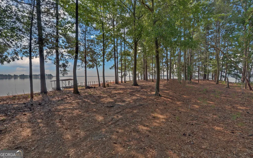 148 Brown CIR Hartwell, GA 30643