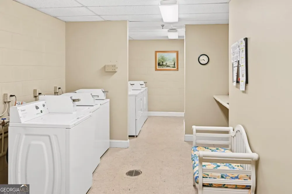 300 Johnson Ferry RD NE Sandy Springs, GA 30328