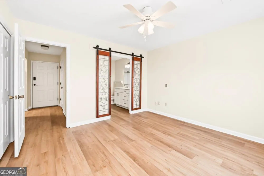 300 Johnson Ferry RD NE Sandy Springs, GA 30328