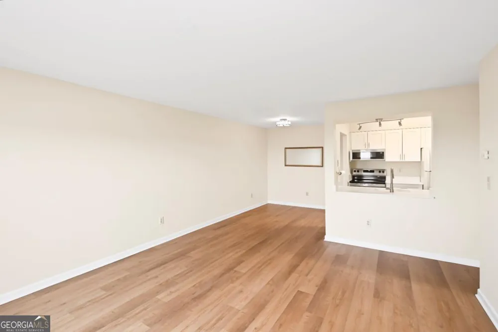 300 Johnson Ferry RD NE Sandy Springs, GA 30328
