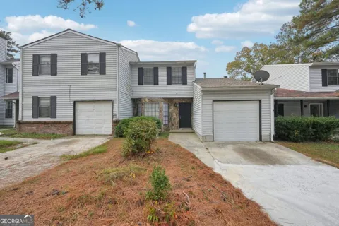 703 Pine Tree TRL