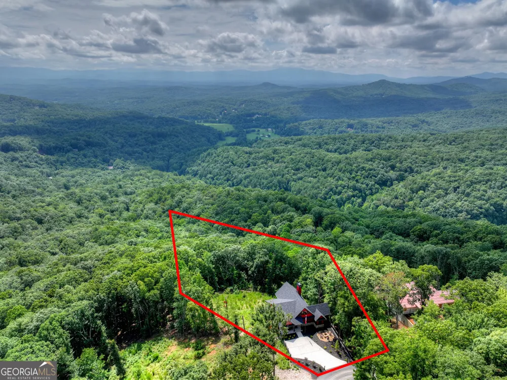 401 Kittatinny DR Mineral Bluff, GA 30559