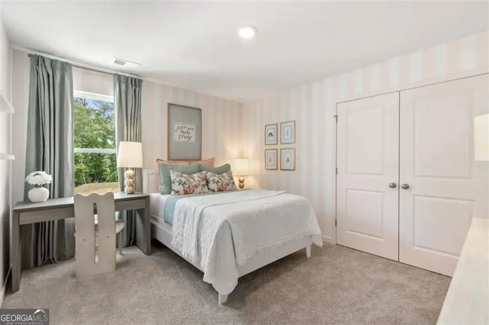 8027 Dickens DR Fairburn, GA 30213