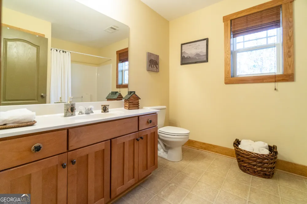 576 Stanley Nix RD Cleveland, GA 30528