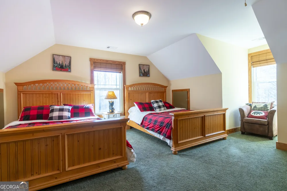 576 Stanley Nix RD Cleveland, GA 30528