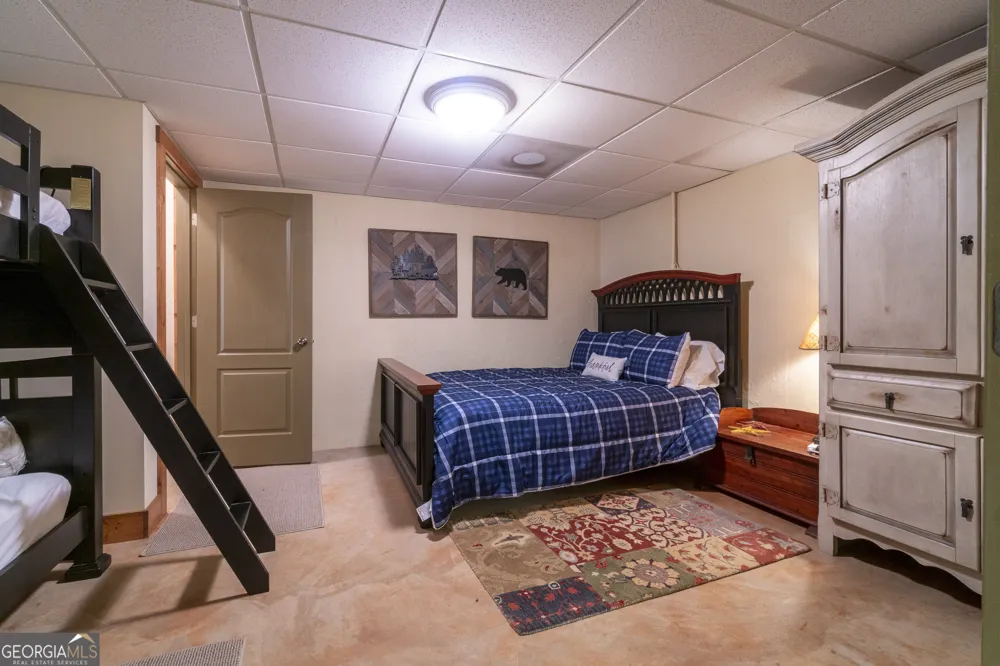 576 Stanley Nix RD Cleveland, GA 30528