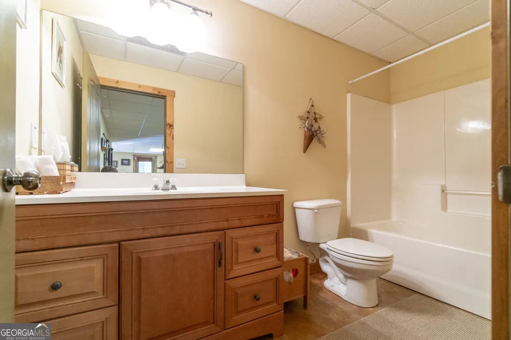 576 Stanley Nix RD Cleveland, GA 30528