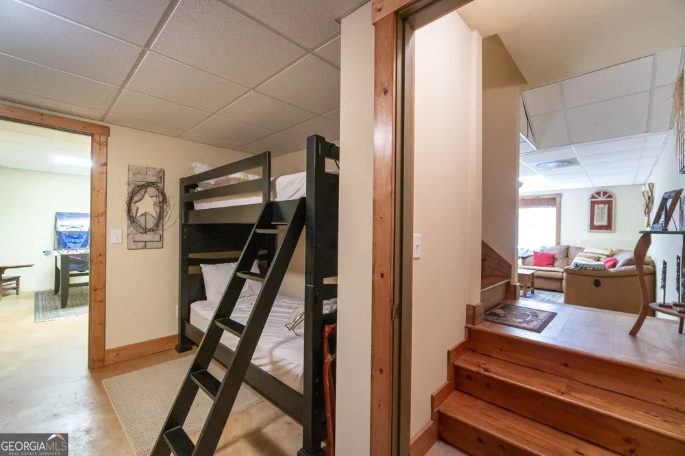 576 Stanley Nix RD Cleveland, GA 30528