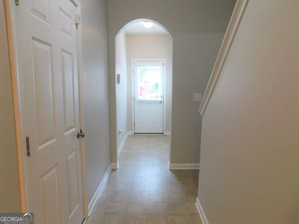 524 Ridge View XING Woodstock, GA 30188