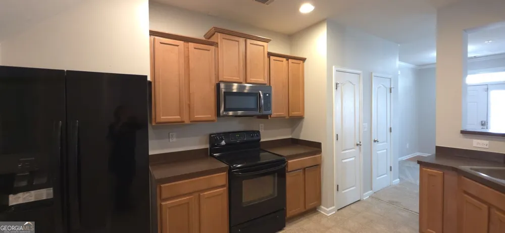 524 Ridge View XING Woodstock, GA 30188
