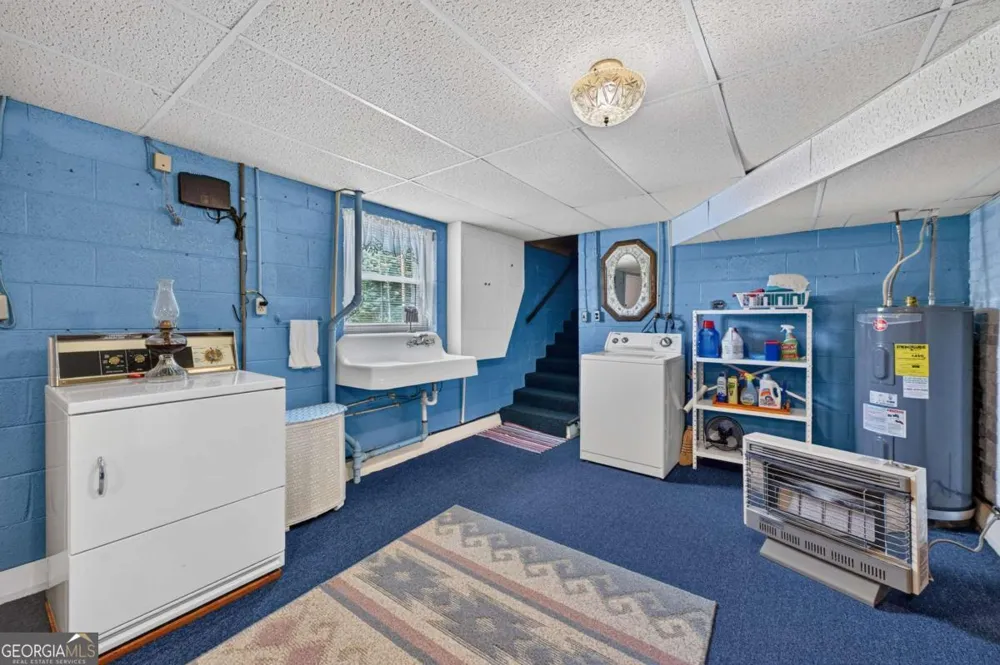210 Lavista DR Blue Ridge, GA 30513