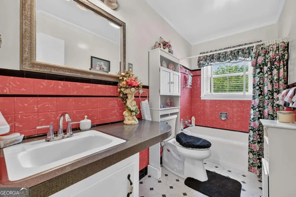 210 Lavista DR Blue Ridge, GA 30513