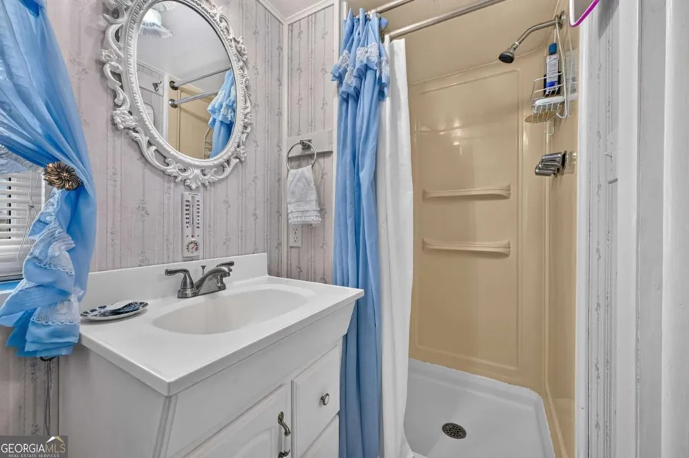 210 Lavista DR Blue Ridge, GA 30513