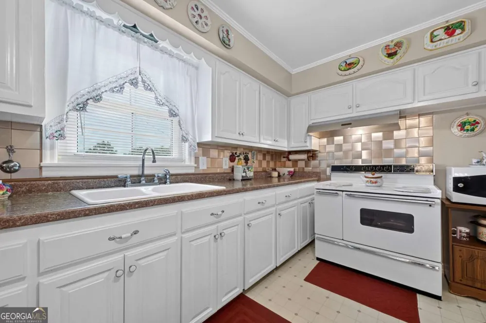 210 Lavista DR Blue Ridge, GA 30513
