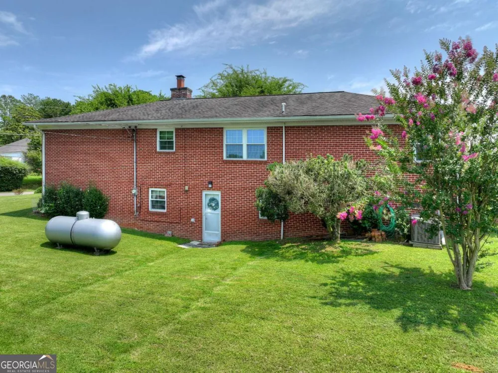 210 Lavista DR Blue Ridge, GA 30513