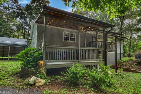 387 Ruby LN
