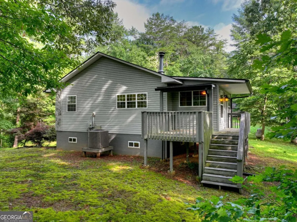 387 Ruby LN Mineral Bluff, GA 30559