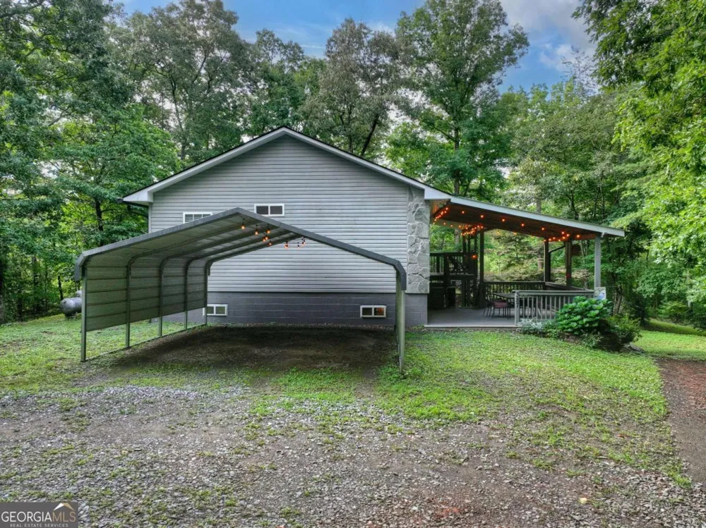 387 Ruby LN Mineral Bluff, GA 30559
