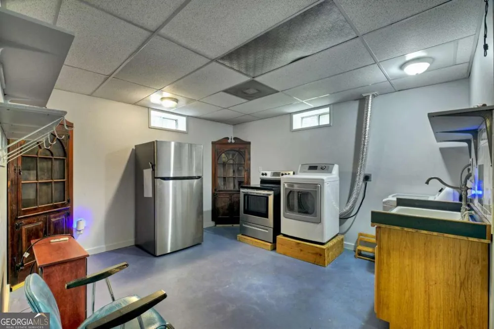 387 Ruby LN Mineral Bluff, GA 30559