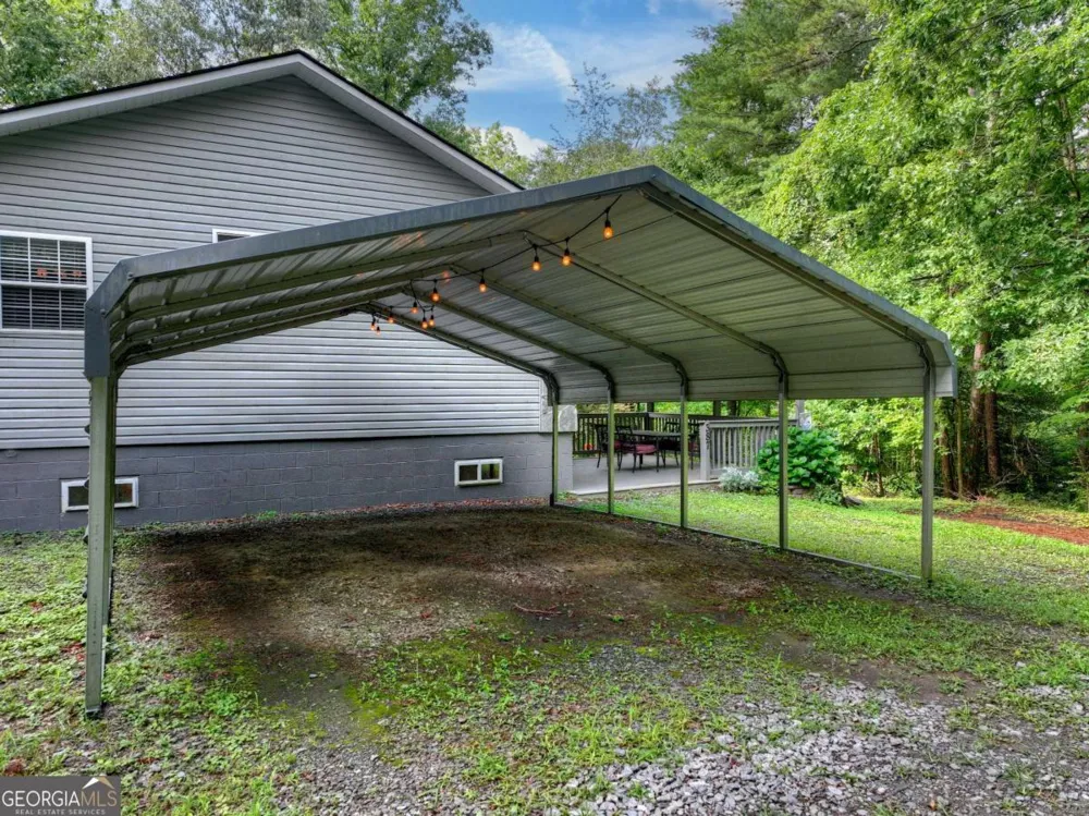 387 Ruby LN Mineral Bluff, GA 30559