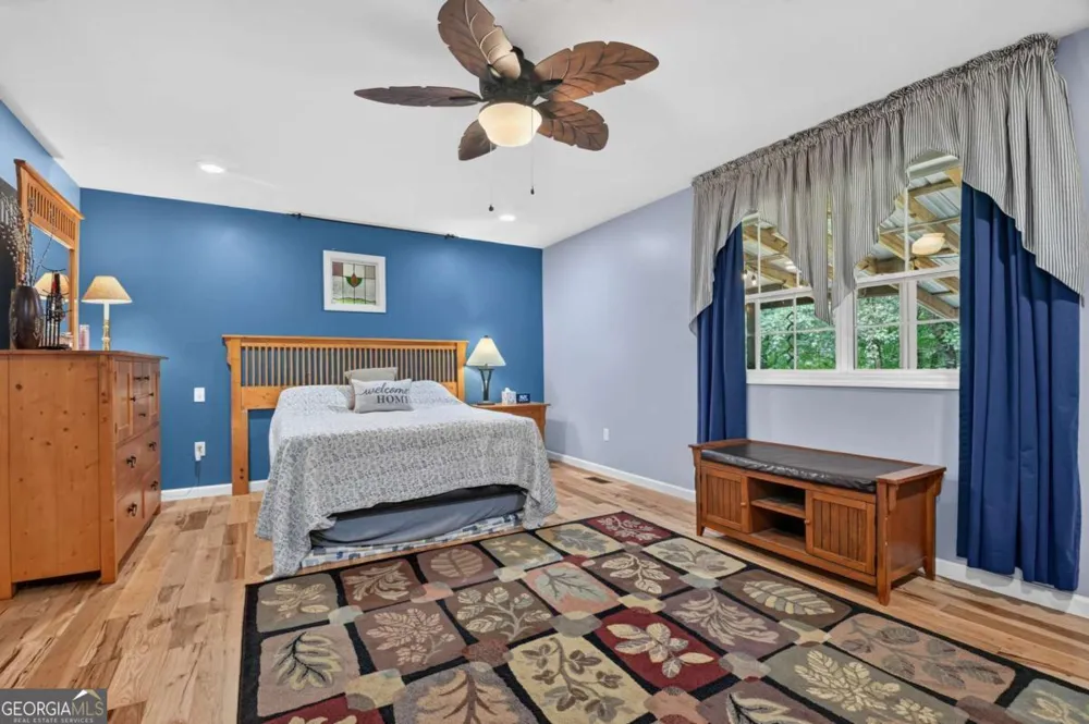 387 Ruby LN Mineral Bluff, GA 30559