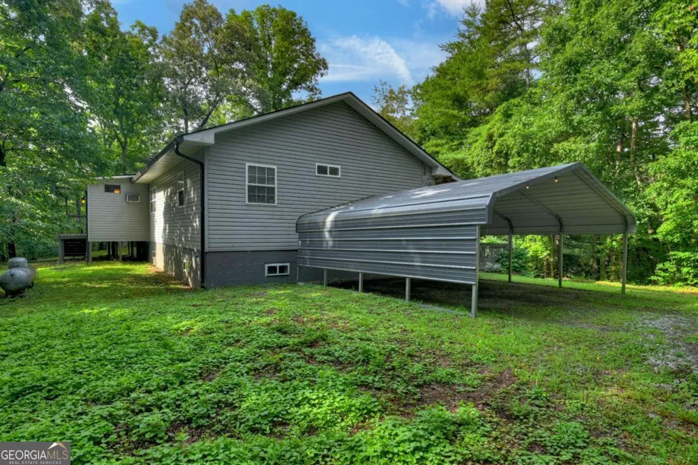 387 Ruby LN Mineral Bluff, GA 30559