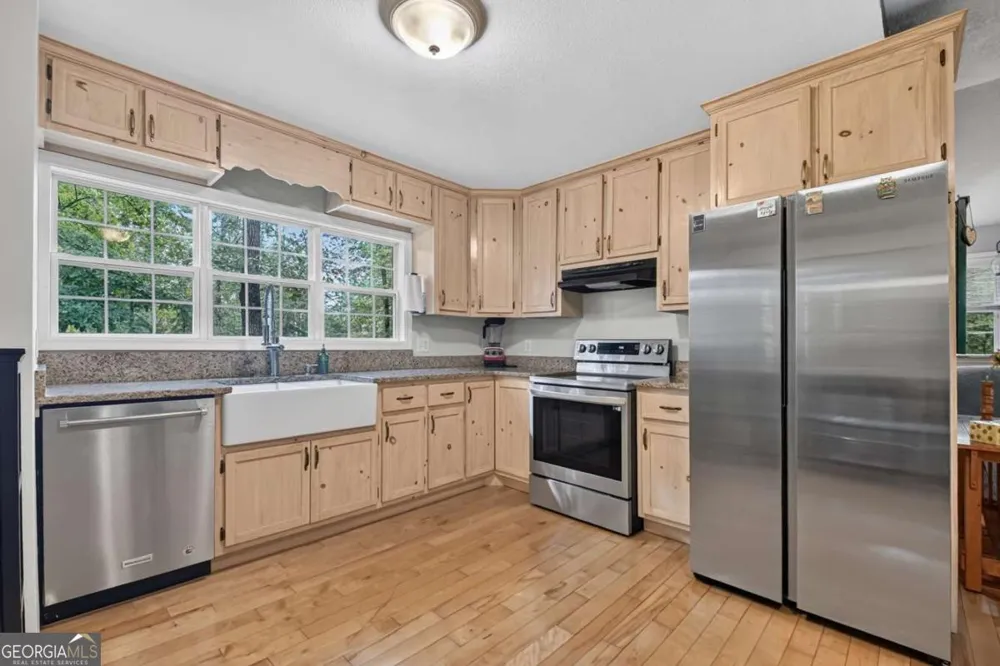 387 Ruby LN Mineral Bluff, GA 30559