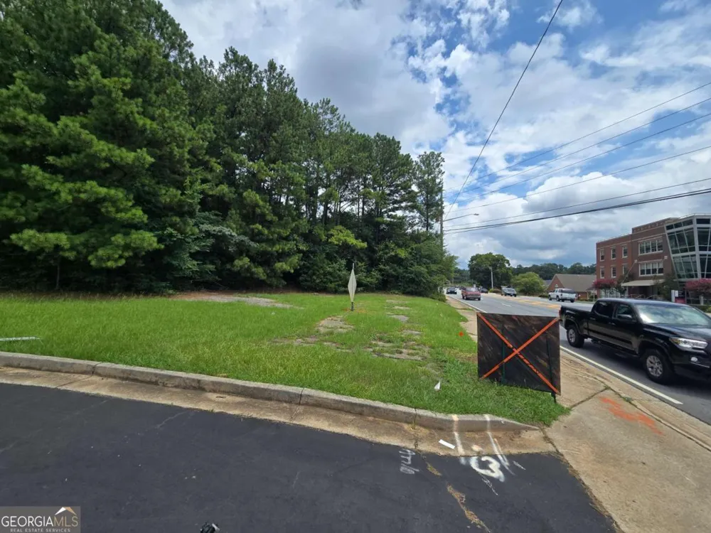 351 W Pike ST Lawrenceville, GA 30046
