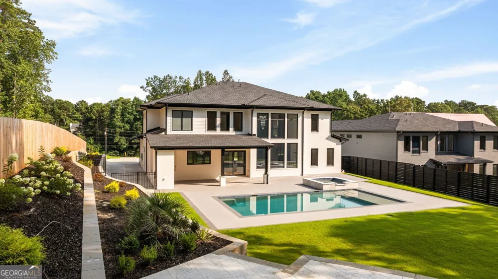 816 Riverside RD Sugar Hill, GA 30518