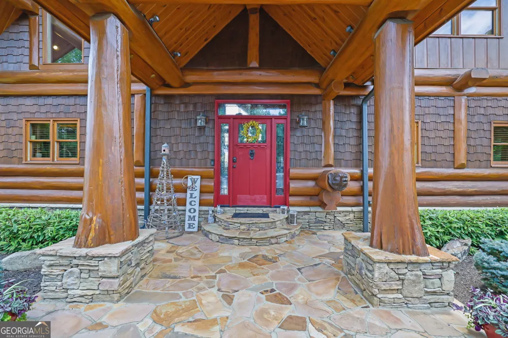 495 Overlook DR Blue Ridge, GA 30513