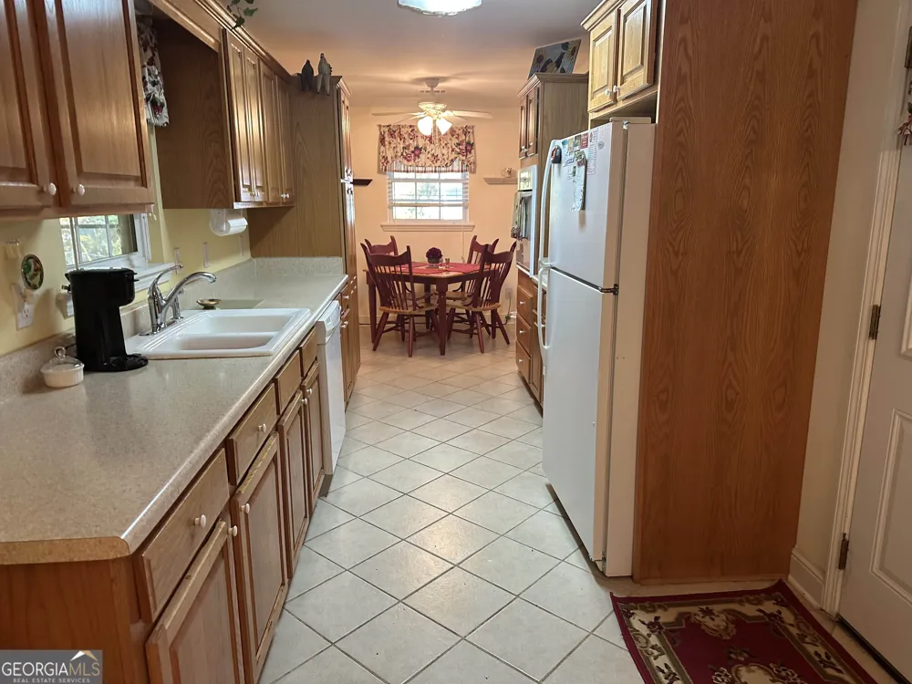 574 Almand Branch RD SE Conyers, GA 30094