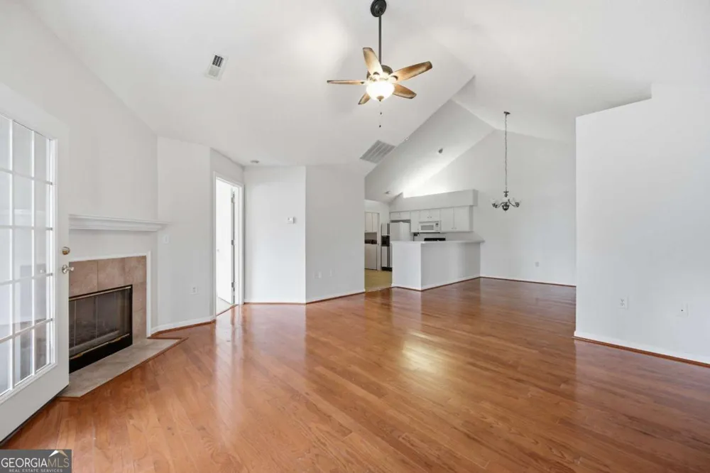 19108 Harvest Ridge LN Johns Creek, GA 30022