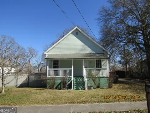 1645 Main ST NE