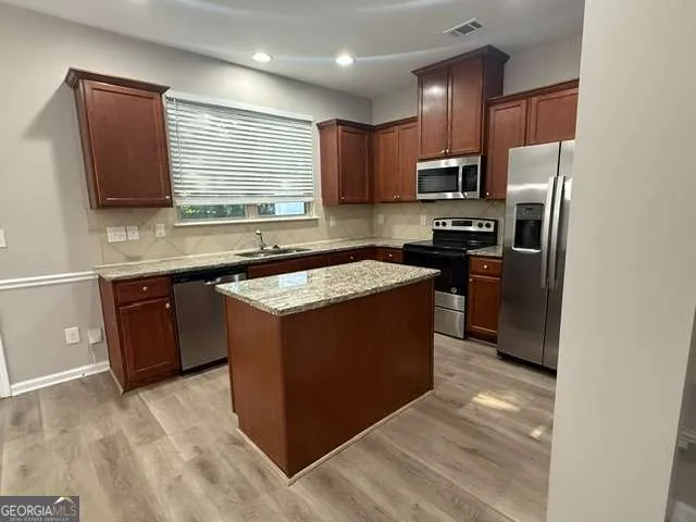 3902 Brockenhurst DR Buford, GA 30519