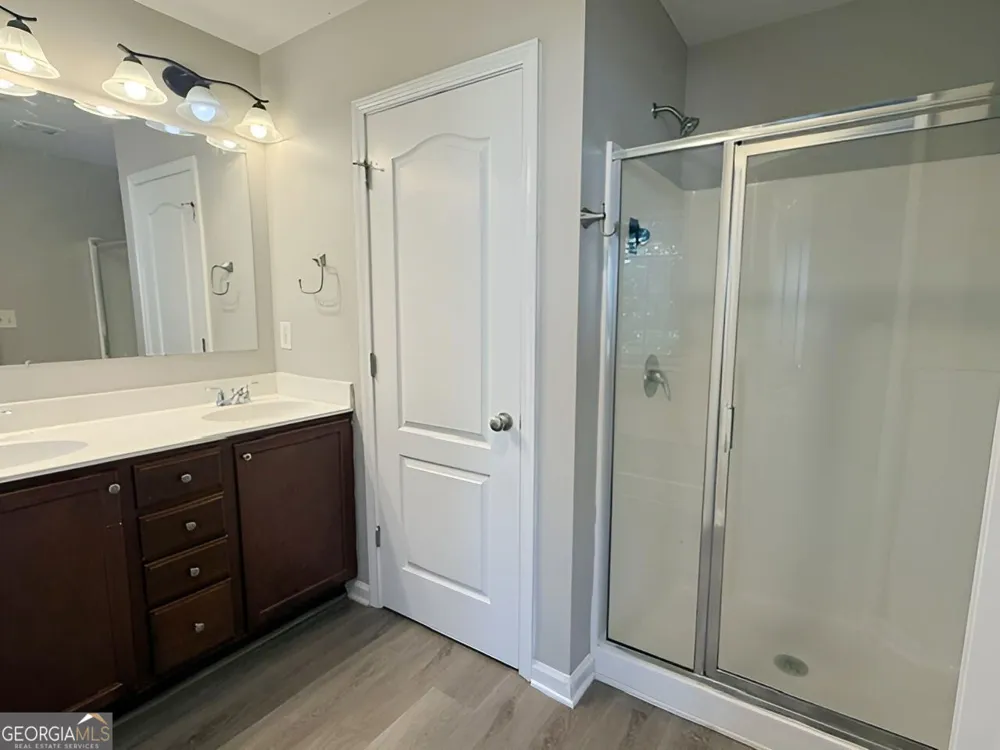 3902 Brockenhurst DR Buford, GA 30519