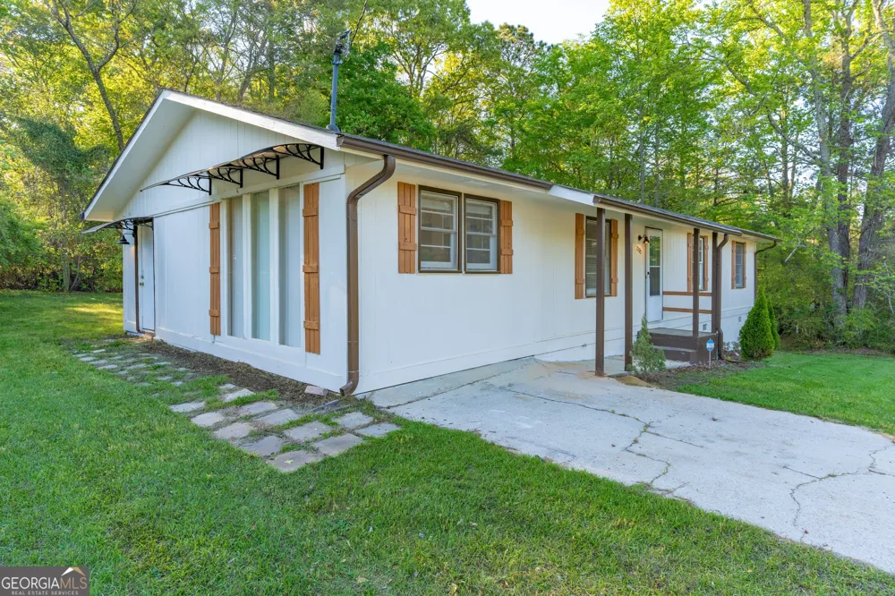 2290 Pinetree LN NE Conyers, GA 30012