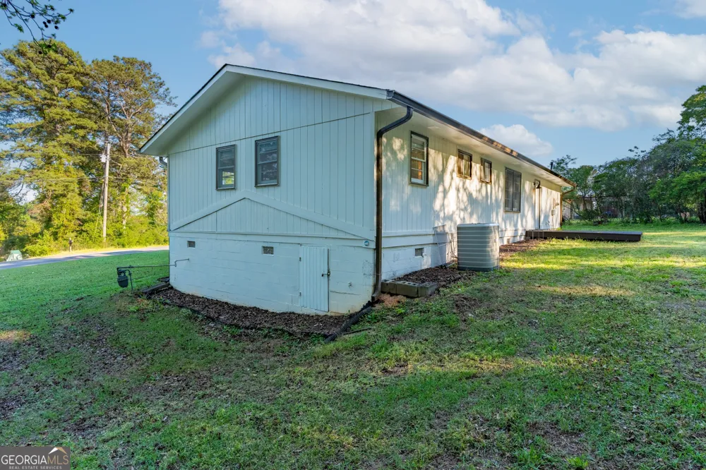 2290 Pinetree LN NE Conyers, GA 30012