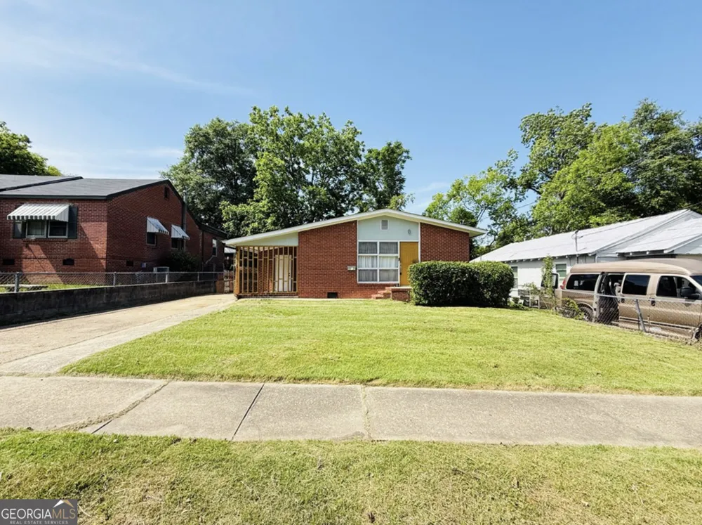 2817 Hood ST Columbus, GA 31906