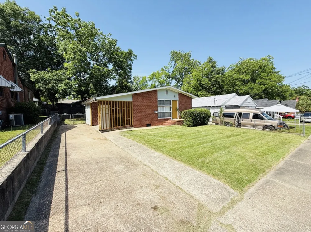 2817 Hood ST Columbus, GA 31906