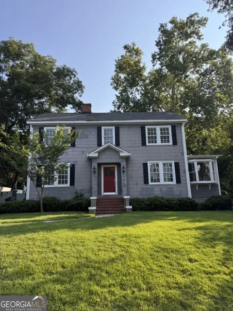 111 Edwards ST