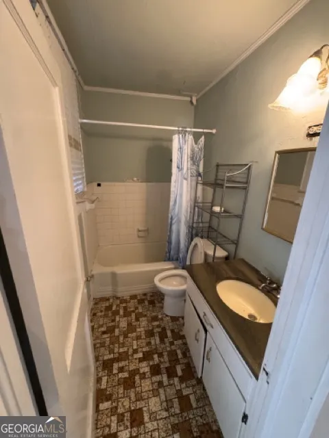 111 Edwards ST Elberton, GA 30635