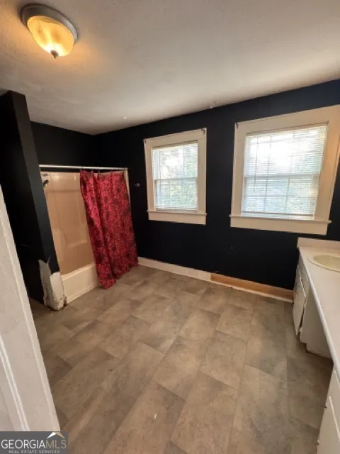 111 Edwards ST Elberton, GA 30635