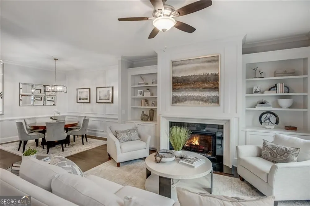 49 Bourbon ST Senoia, GA 30276