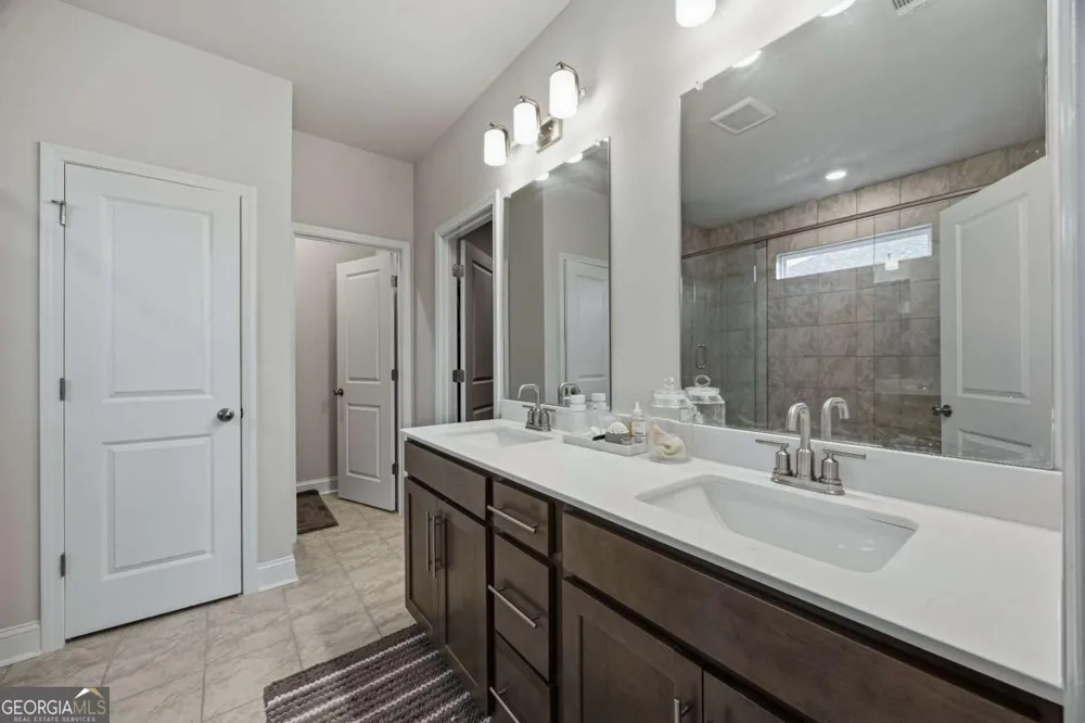 3168 Shirecrest LN Dacula, GA 30019