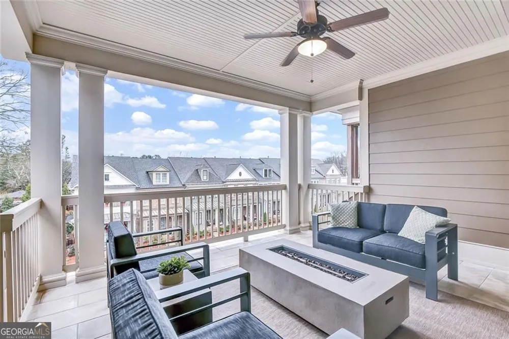 55 Bourbon ST Senoia, GA 30276
