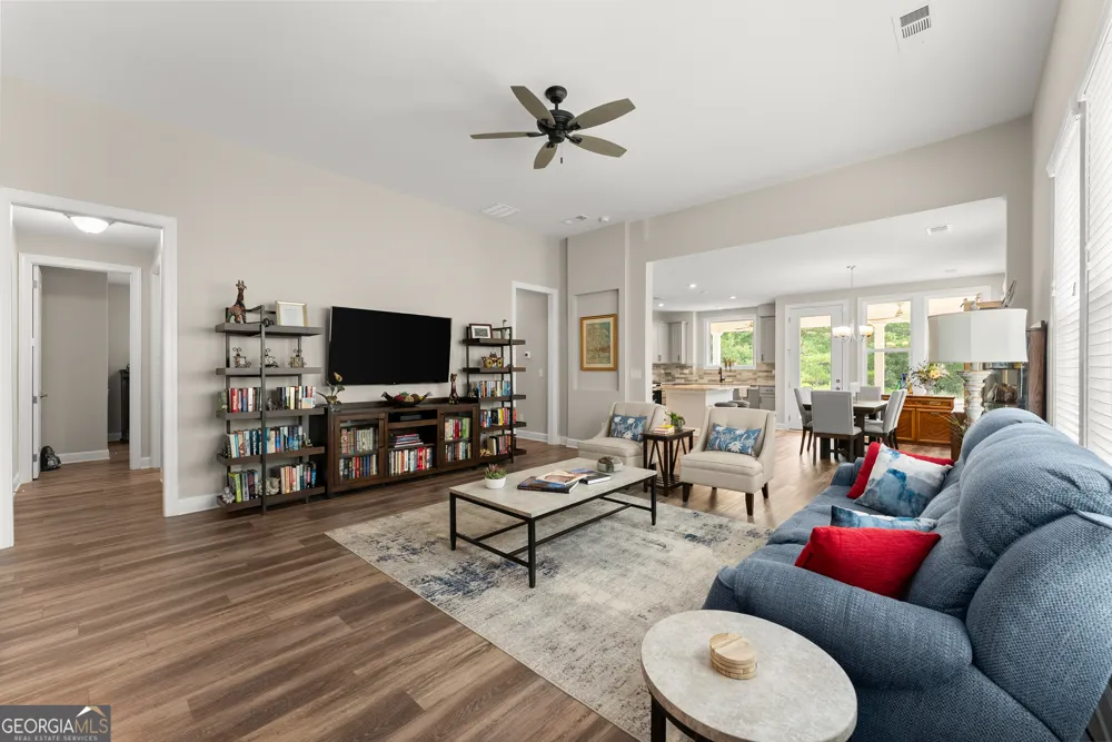 285 Huron LN Hoschton, GA 30548