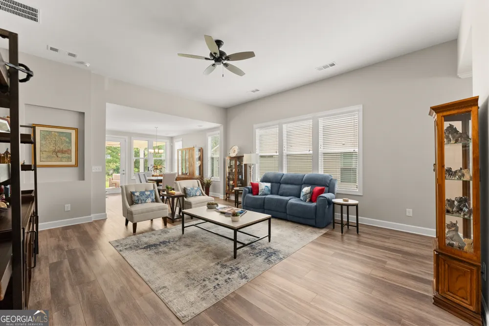 285 Huron LN Hoschton, GA 30548