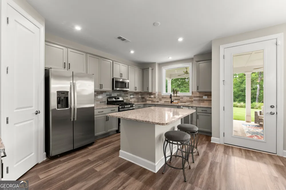 285 Huron LN Hoschton, GA 30548